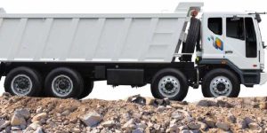 Cab-Chassis&nbsp;8x4-1